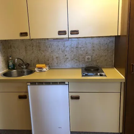 Bed & Breakfast Sportpension Therese 3*