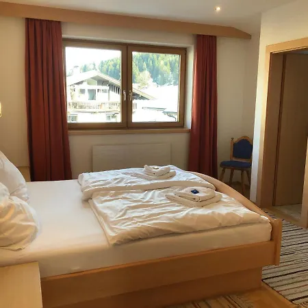 Sportpension Therese Bed & Breakfast